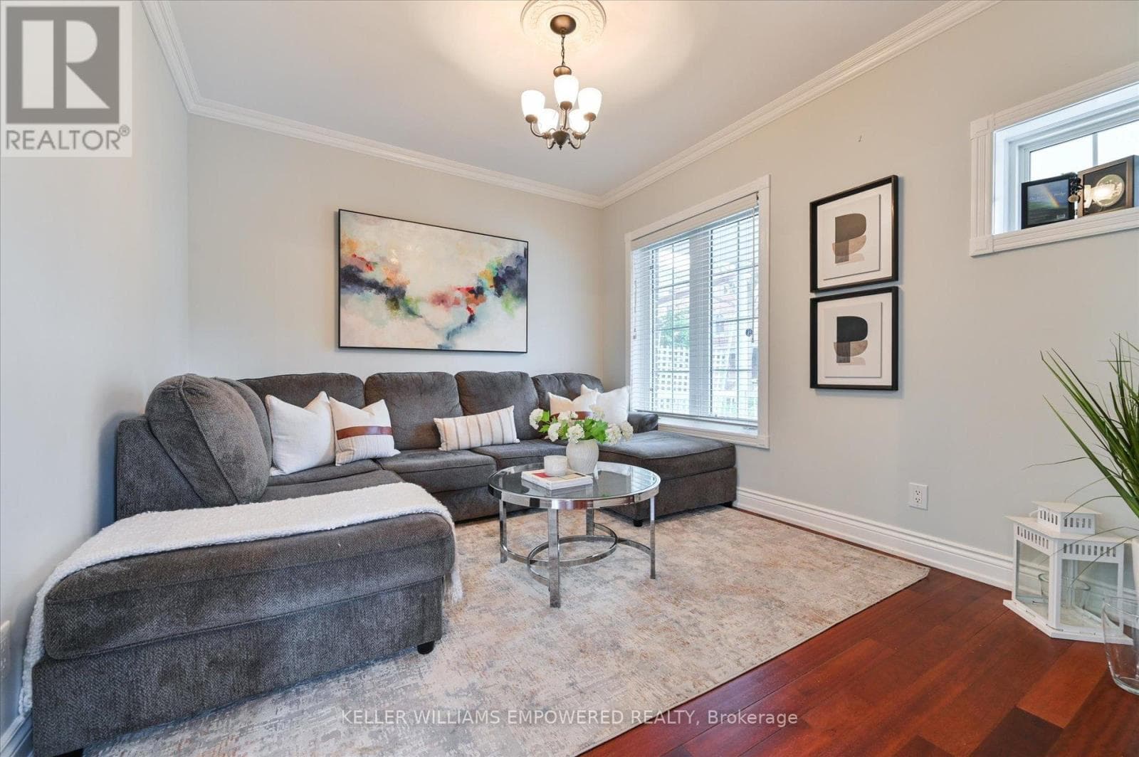 Upgraded Trinity-Bellwoods semi on extra-deep lot with laneway housing potential 5