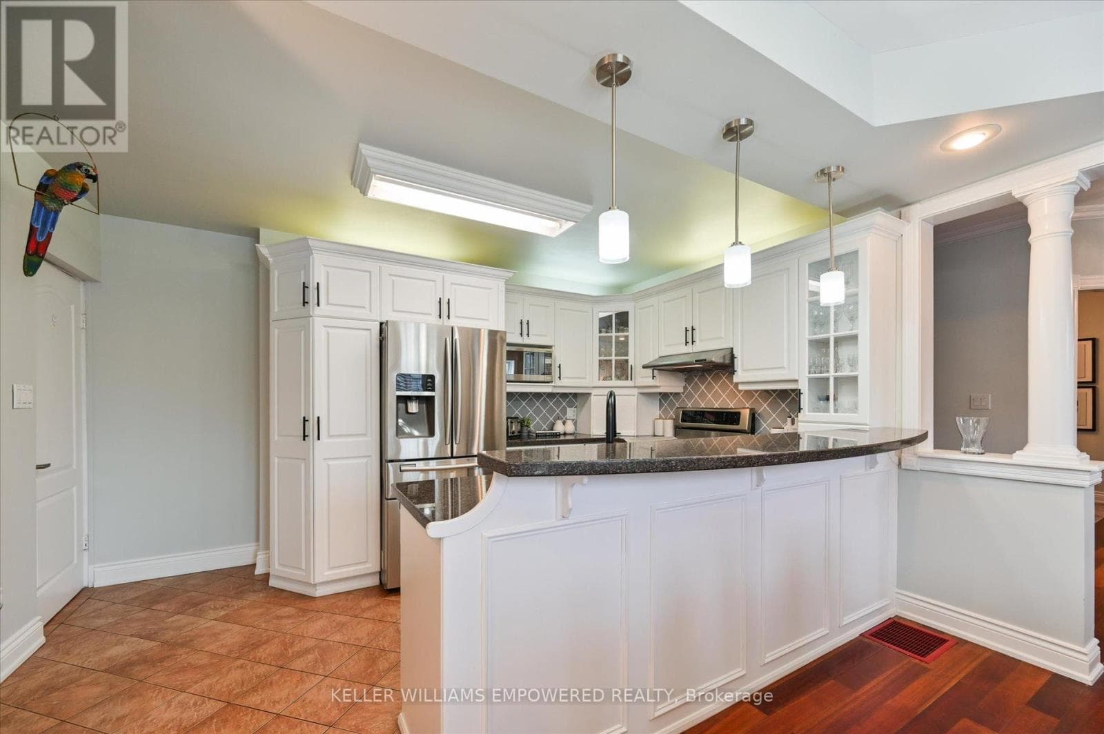 Upgraded Trinity-Bellwoods semi on extra-deep lot with laneway housing potential 9