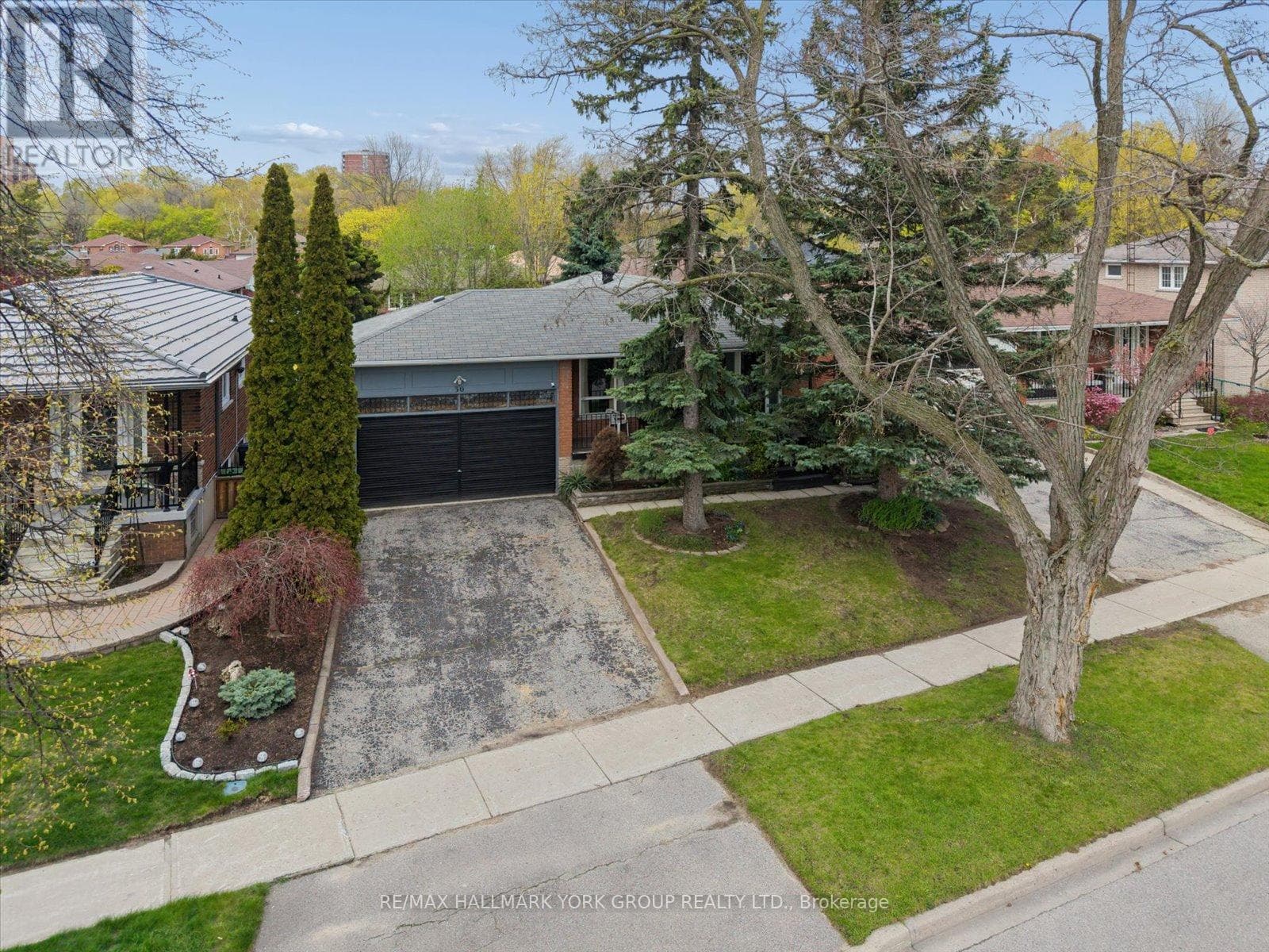 Brick bungalow in West Hill with 3+3 layout, separate-entrance basement, and 2025 renovations