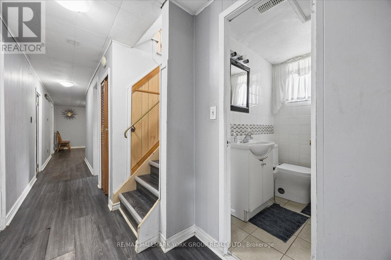 Brick bungalow in West Hill with 3+3 layout, separate-entrance basement, and second kitchen 26