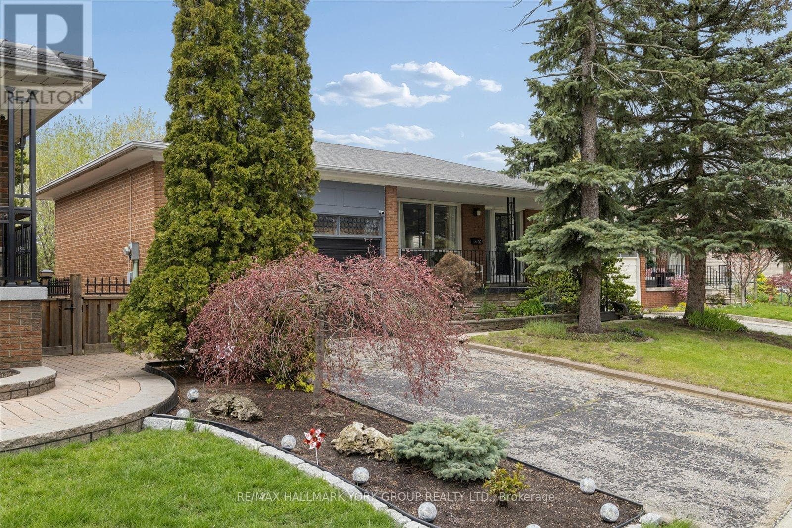 Brick bungalow in West Hill with 3+3 layout, separate-entrance basement, and second kitchen 3