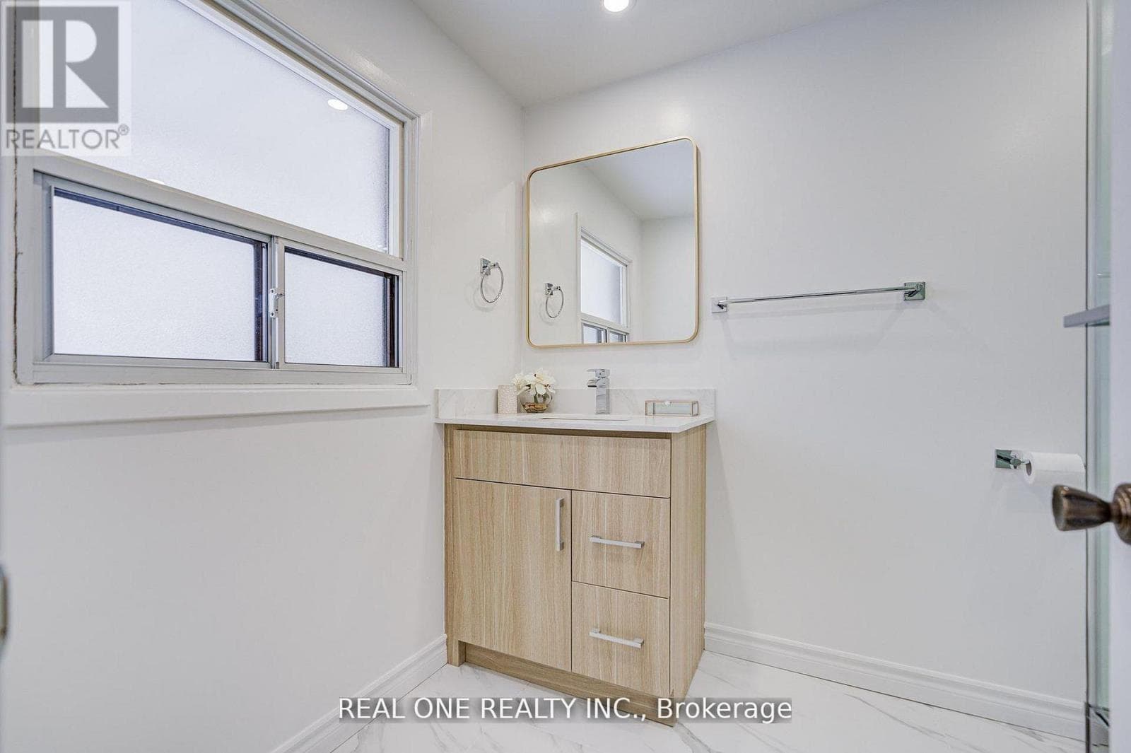 Bridlewood detached on oversized lot with separate-entrance basement, value-add suite conversion 23