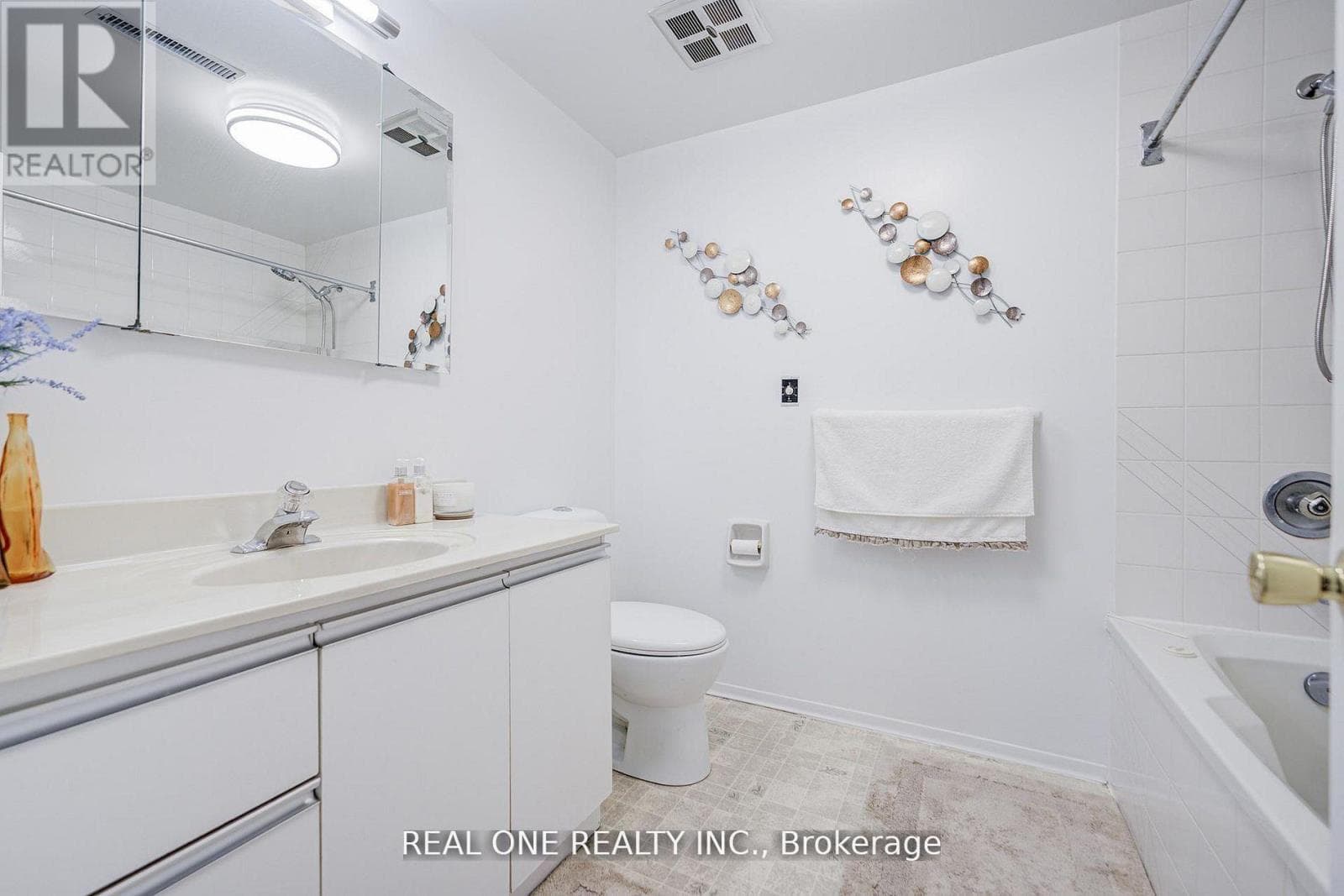 Bridlewood detached on oversized lot with separate-entrance basement, value-add suite conversion 31