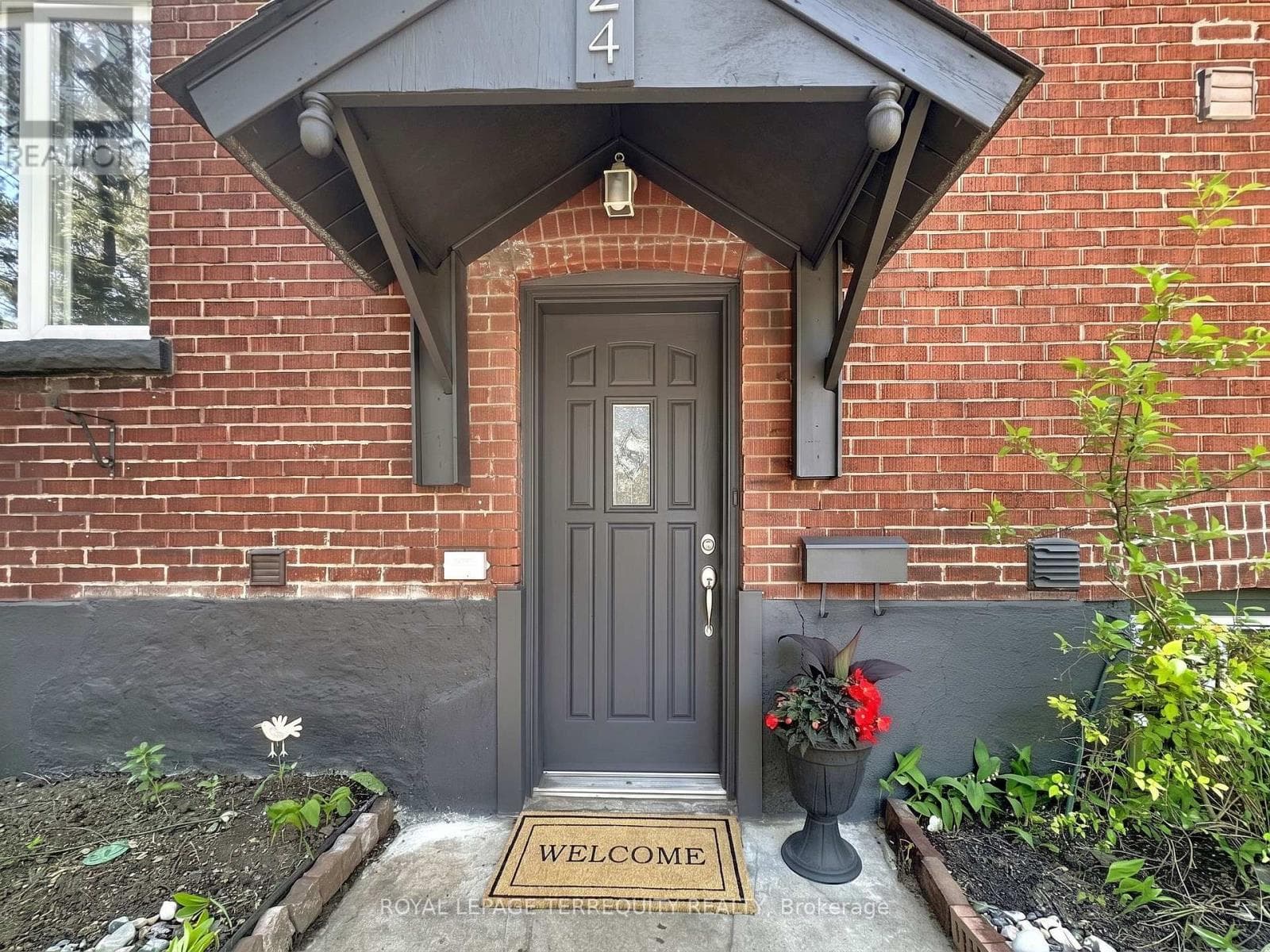 Updated Danforth corner detached with separate entrance; carry turns positive near 75% down