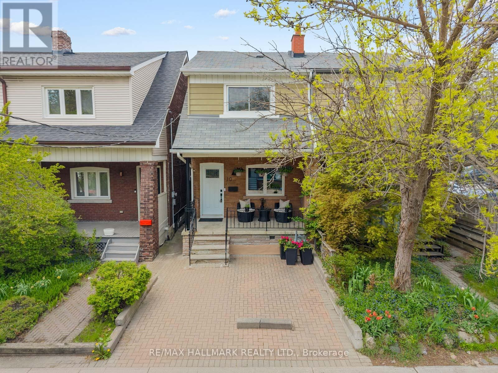 Renovated Playter Estates detached with separate-entrance basement and laneway housing potential 36