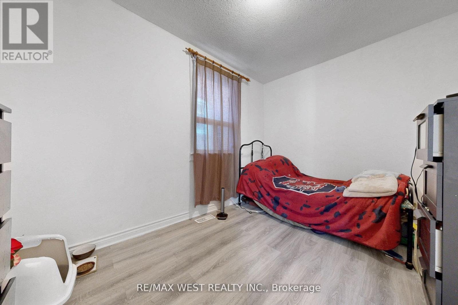 Detached Caledonia-Fairbank bungalow with separate-entrance basement steps from the Eglinton Crosstown LRT 8