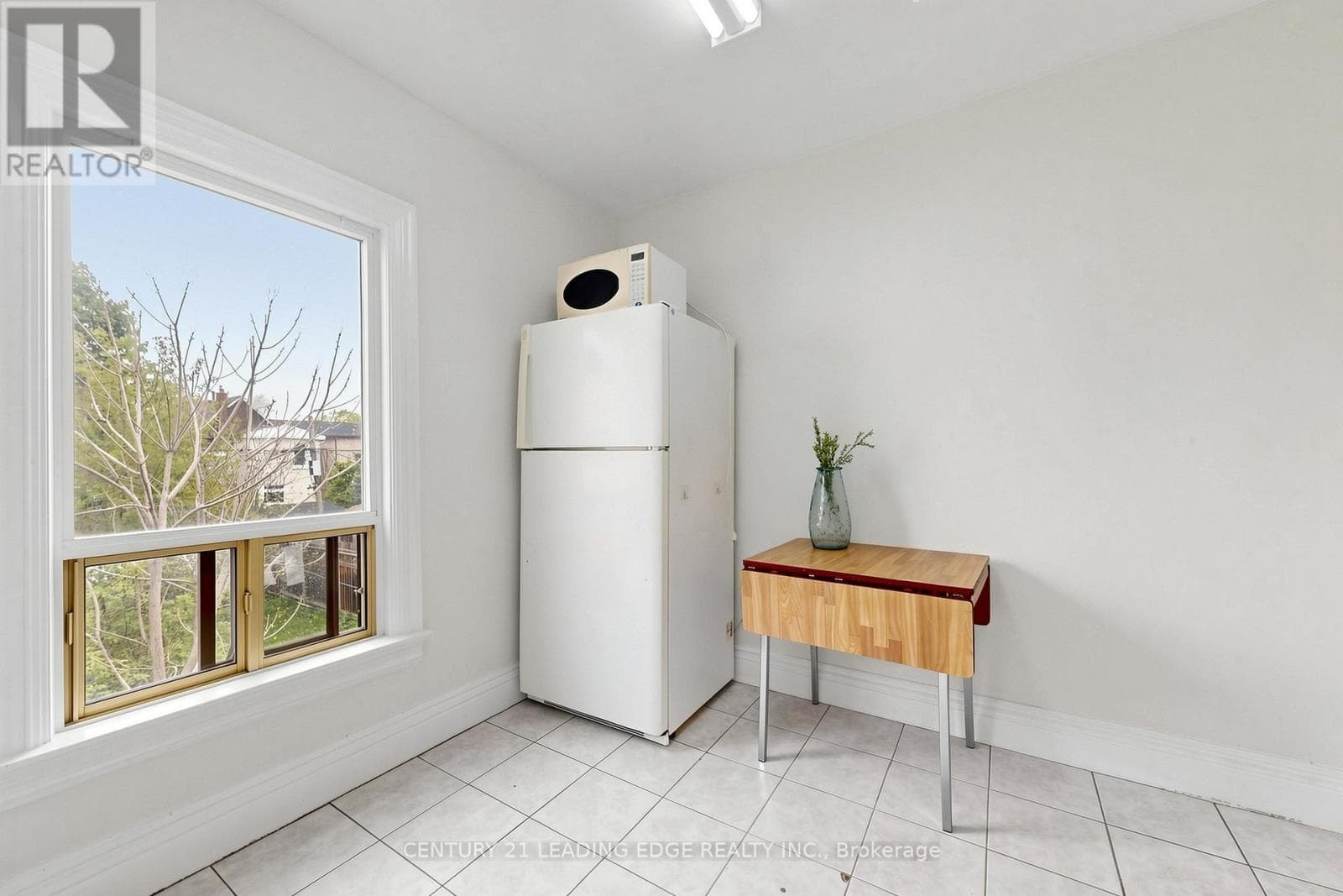 Detached duplex steps from Dufferin Station with garden suite upside on a 120-foot lot 11