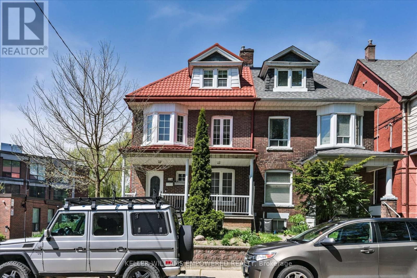 Trinity-Bellwoods 5+1 bed with laneway potential, listed at $1,898,000